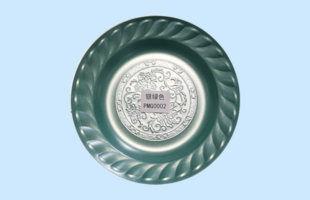 銀綠色